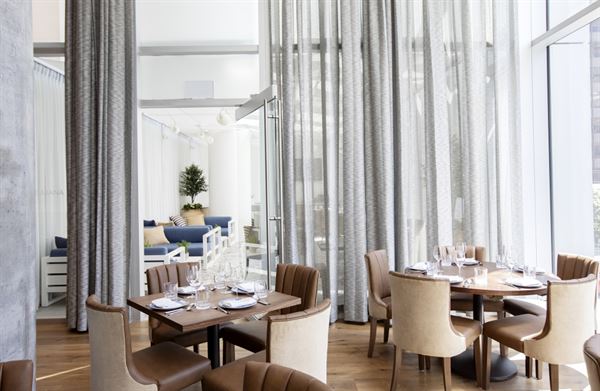 Hydra Estiatorio & Wine Bar