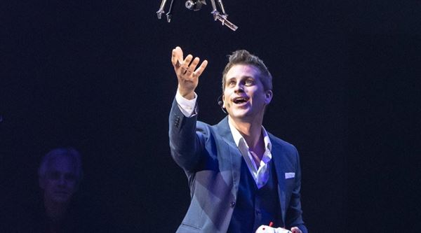 Jason Bird | Magician & Mentalist