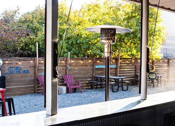 Romero's K9 Club & Tap House