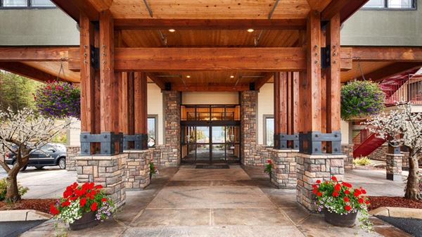 Best Western Plus Flathead Lake Inn & Suites