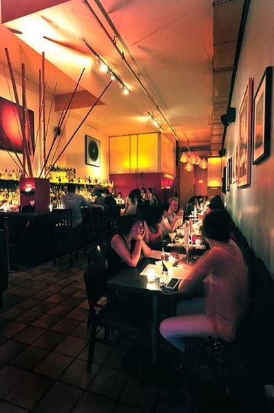 Verlaine Bar & Lounge