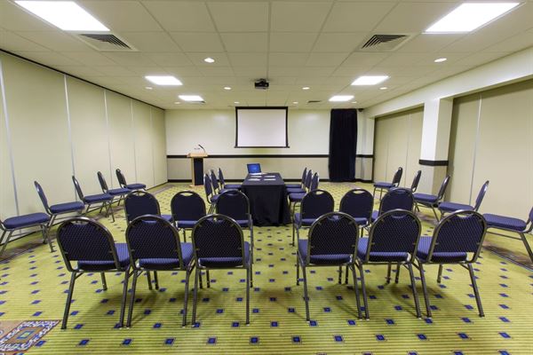 Ramada By Wyndham Hotel And Water Park