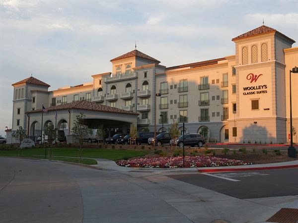 Woolley's Classic Suites