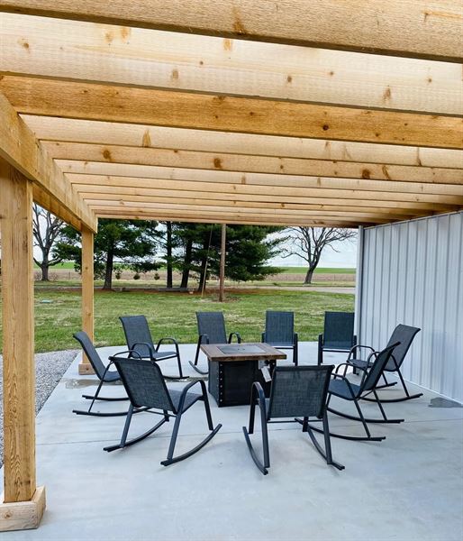 Gold Cliff Circleville