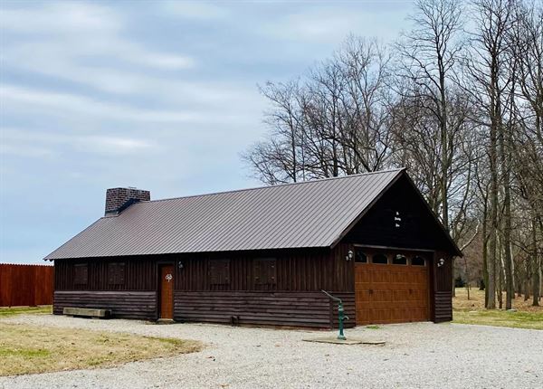 Gold Cliff Circleville