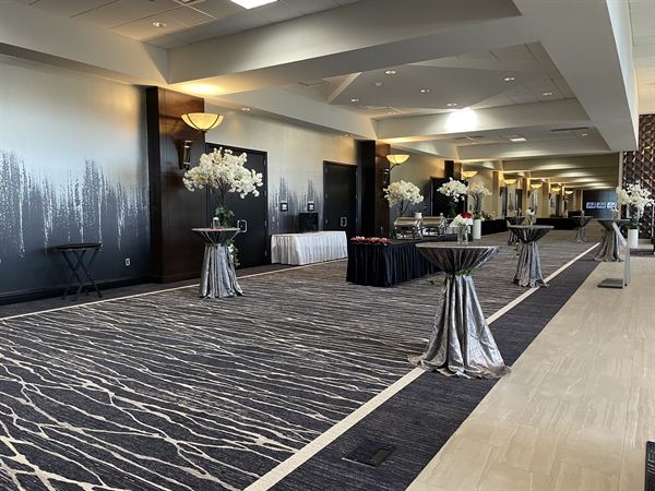 Diamond Banquet Center/Suburban Collection Showplace