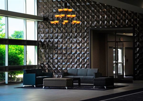 Diamond Banquet Center/Suburban Collection Showplace