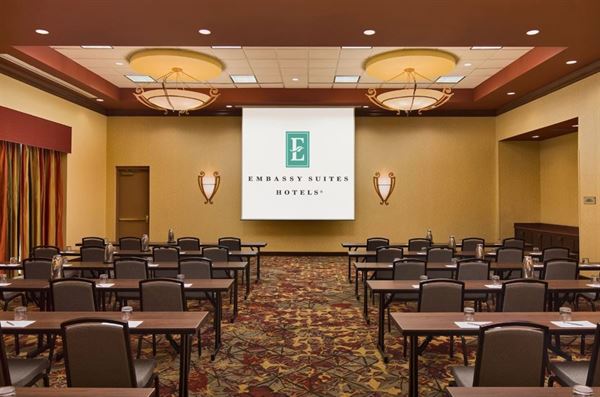 Embassy Suites Charlotte - Concord/Golf Resort & Spa