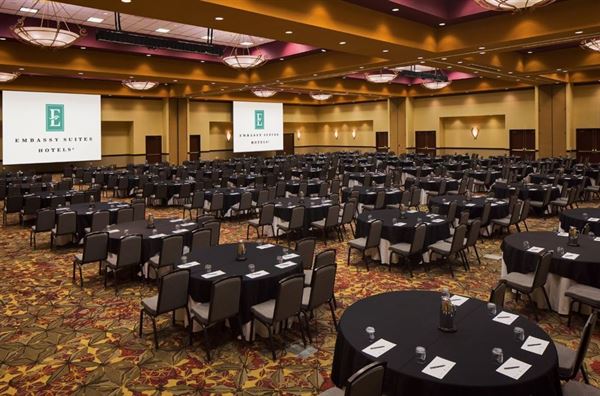 Embassy Suites Charlotte - Concord/Golf Resort & Spa