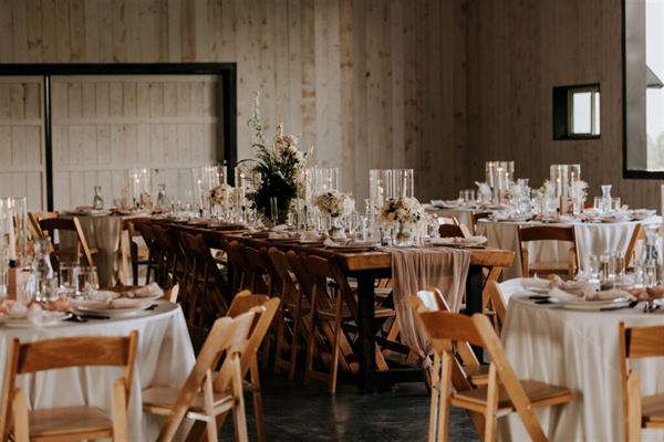 Orchard View and Centennial Barn at Jacob's Farm