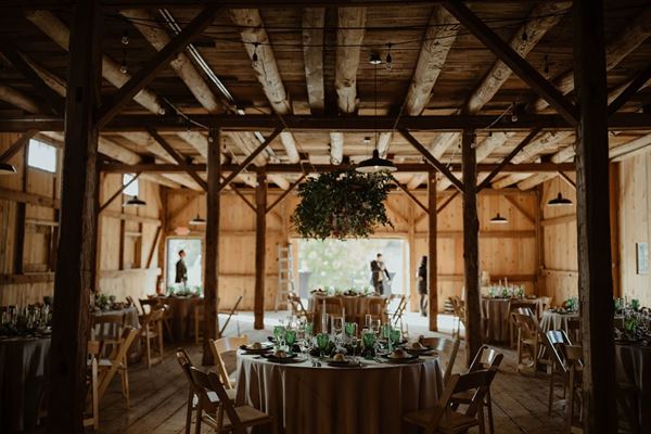 Orchard View and Centennial Barn at Jacob's Farm