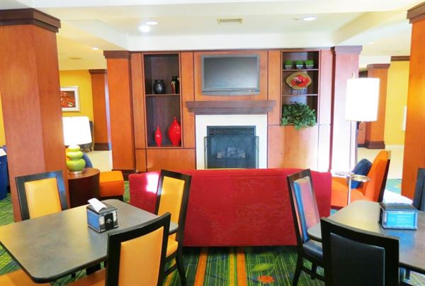 Fairfield Inn & Suites Mount Vernon Rend Lake