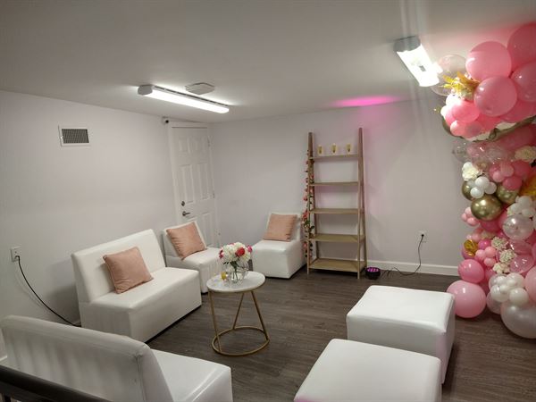 Intimate Loft Venue In Medical Center