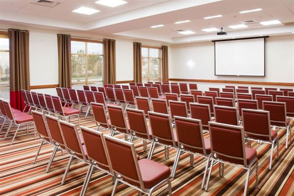 DoubleTree by Hilton Hotel Raleigh - Cary