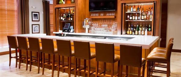 DoubleTree by Hilton Hotel Raleigh - Cary