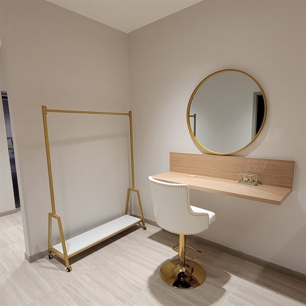 The Mockingbird Room at Plum Creek