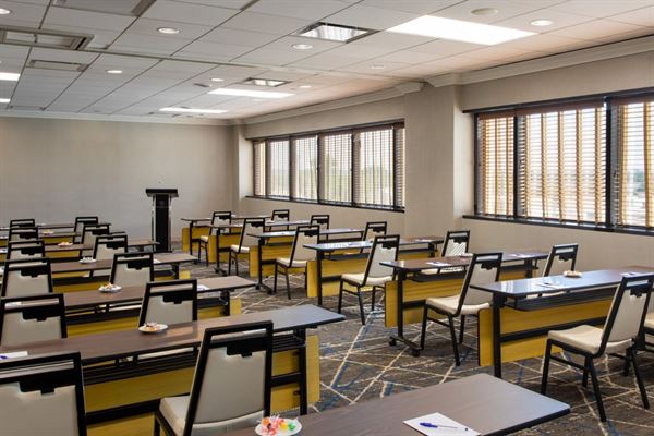 Sheraton Edison Hotel Raritan Center