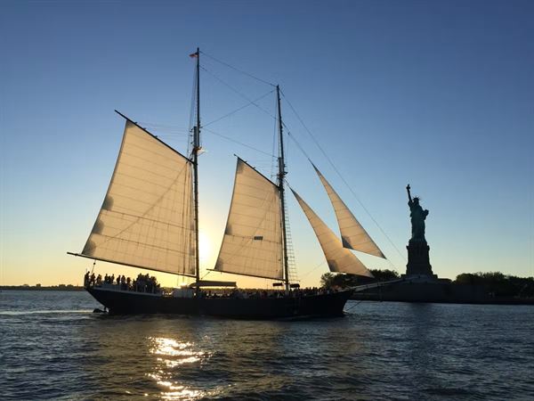 Manhattan By Sail-Clipper City