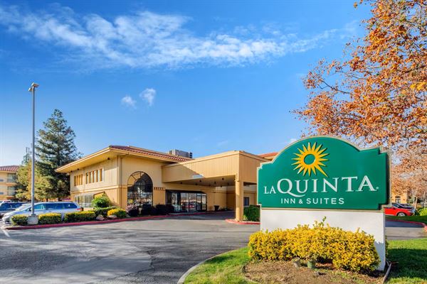 La Quinta Inn & Suites by Wyndham Oakland - Hayward