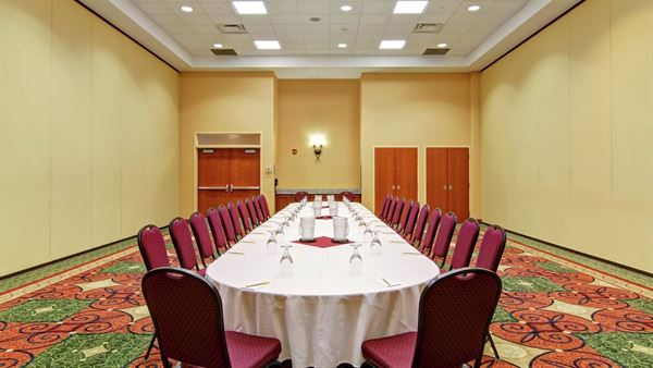 Hilton Garden Inn Ottawa Airport