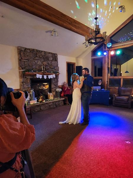 Audio Waves Mobile DJ