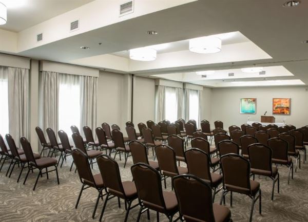 Holiday Inn Hotel & Suites Raleigh-Cary (I-40 @Walnut St)