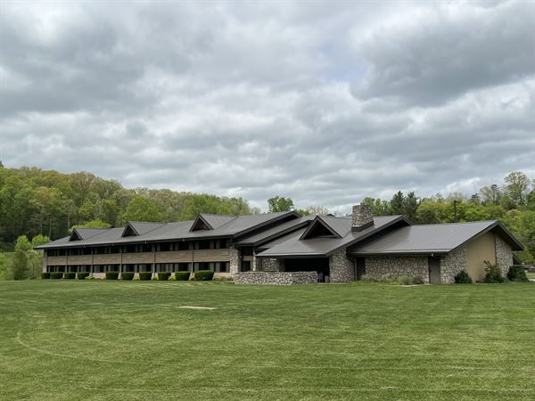 Cedar Lakes Conference Center