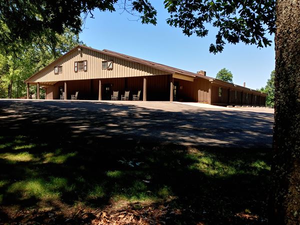 Hillwood at Davies Manor