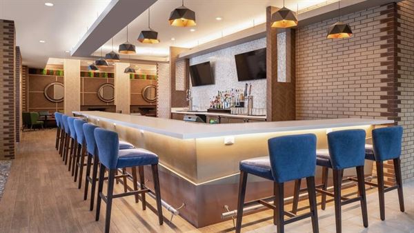 Embassy Suites Cleveland Rockside