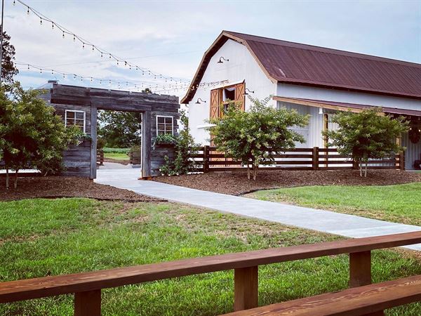 The Barn at Cranberry Creek