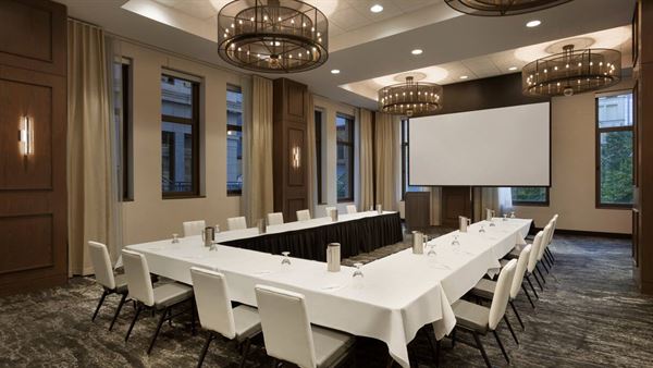 Embassy Suites by Hilton Pittsburgh - Downtown