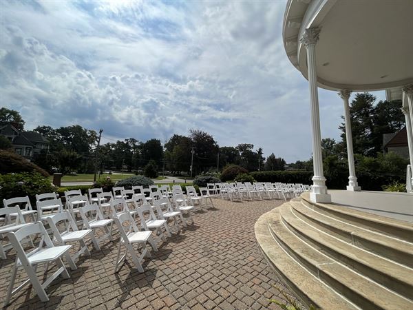 Steele Mansion Inn & Gathering Hub