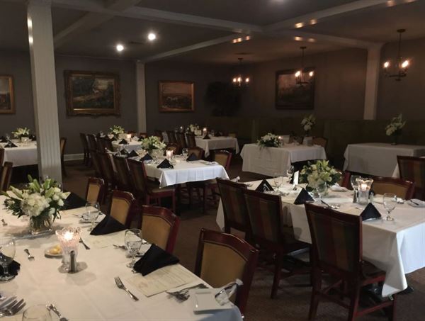 Thoroughbreds Chophouse and Seafood Grille