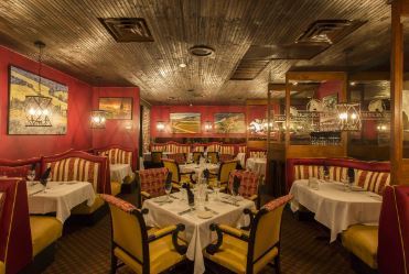 Thoroughbreds Chophouse and Seafood Grille