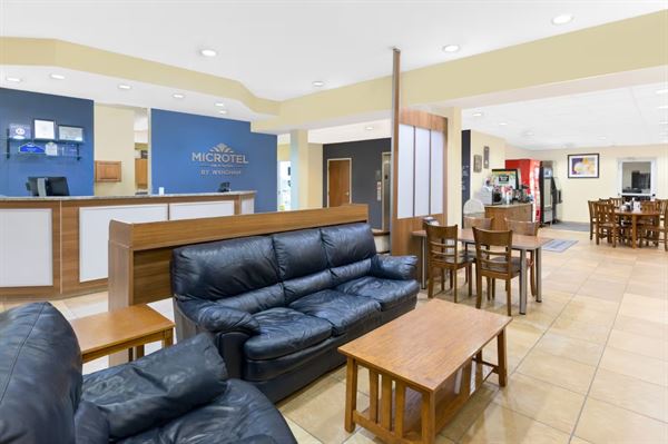 Microtel Inn & Suites by Wyndham Kearney