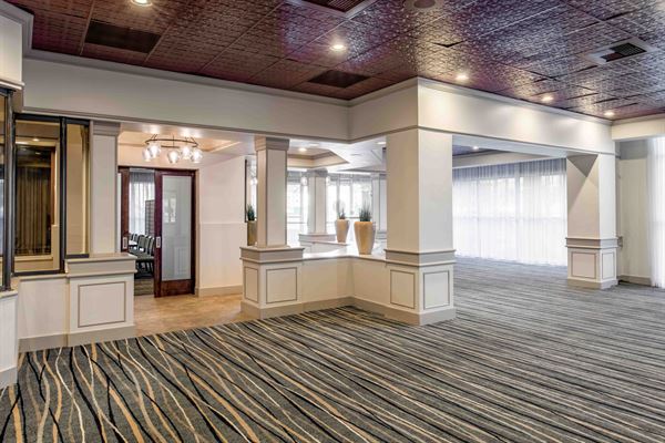 Embassy Suites by Hilton Seattle Tacoma International Airport