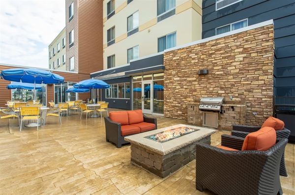 Fairfield Inn & Suites Jamestown