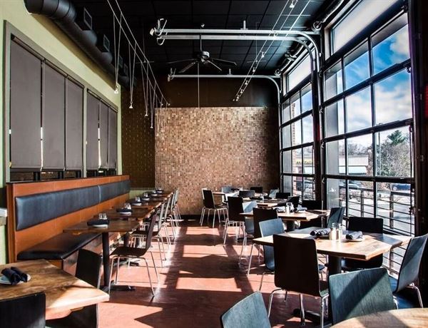 Darfons Restaurant & Lounge