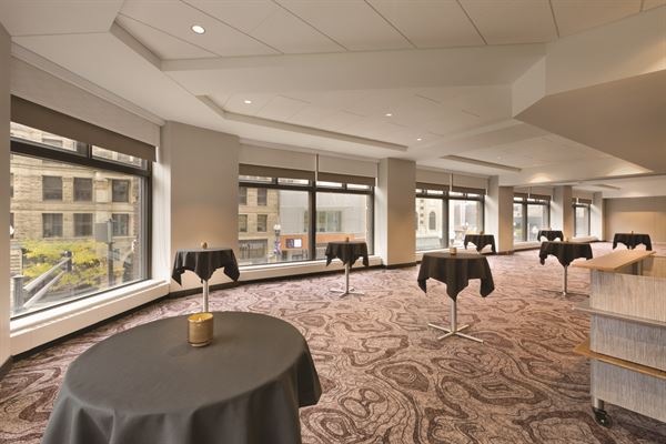 Embassy Suites Minneapolis Downtown