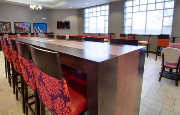 Drury Inn & Suites Cincinnati Sharonville