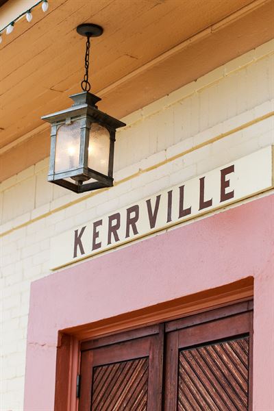 Rails - A Cafe at the Depot