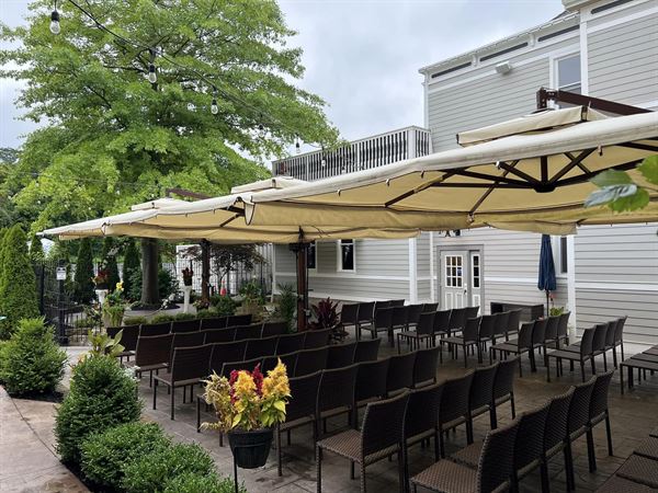 Olesia's Taverne of Richfield