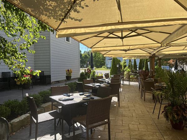 Olesia's Taverne of Richfield