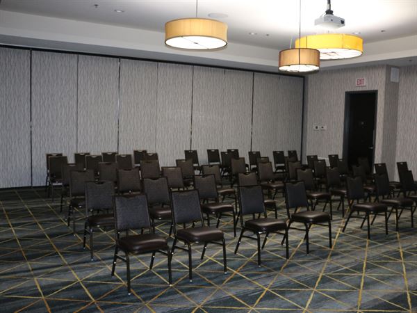 Holiday Inn and Suites McKinney- Fairview