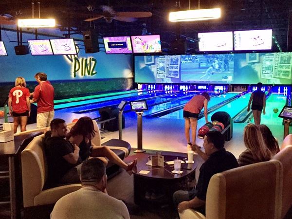 HeadPinz Entertainment Center