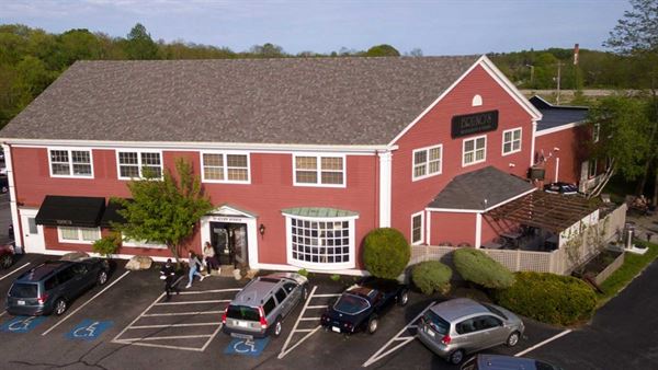 Bruno's Restaurant & Tavern