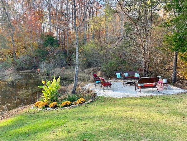 Carolyn Baldwin Lake Pavilion