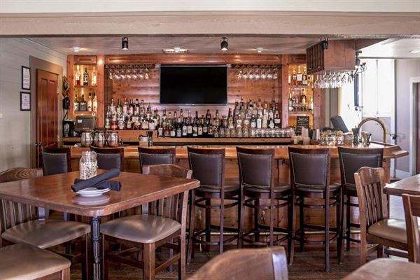 Milton's Cuisine & Cocktails