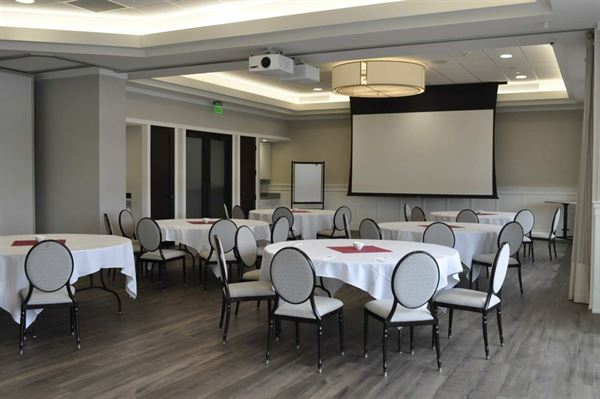 The Inn at Harbor Shores