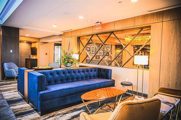 Delta Hotels Cincinnati (The Elements)